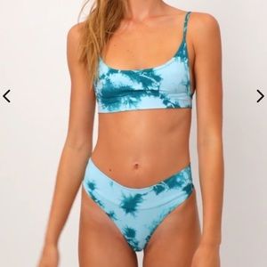 ISO (in search of) frankies bikini xs!